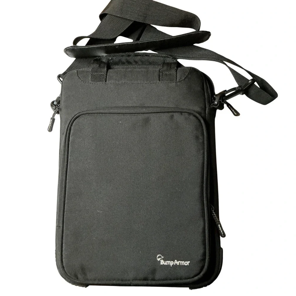 Bump Armor‎ Tech Protection Black Tablet Messenger Bag Case